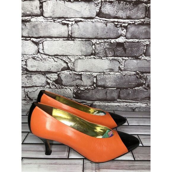 VINTAGE PALOMA Orange Leather Black Cap Toe Dress Heels Women Sz 8.5B US/39EU - Picture 1 of 16